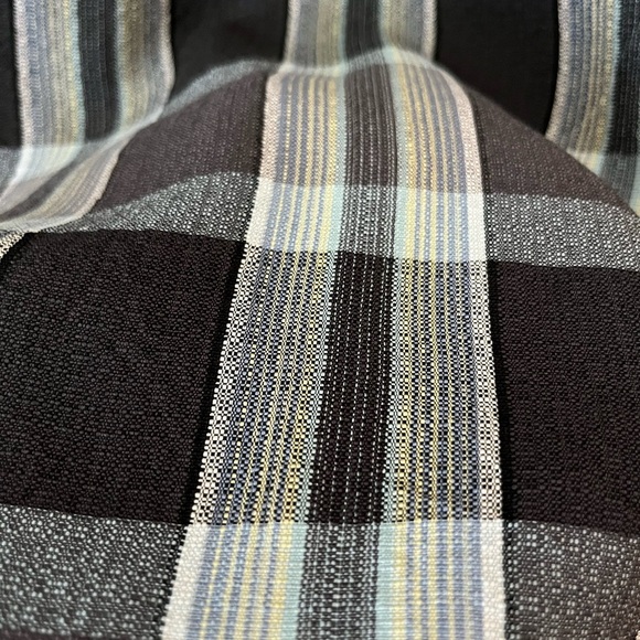 Tommy Bahama Silk Gray Plaid Size Medium Short Sleeve Button Down Camp Shirt - Picture 7 of 9